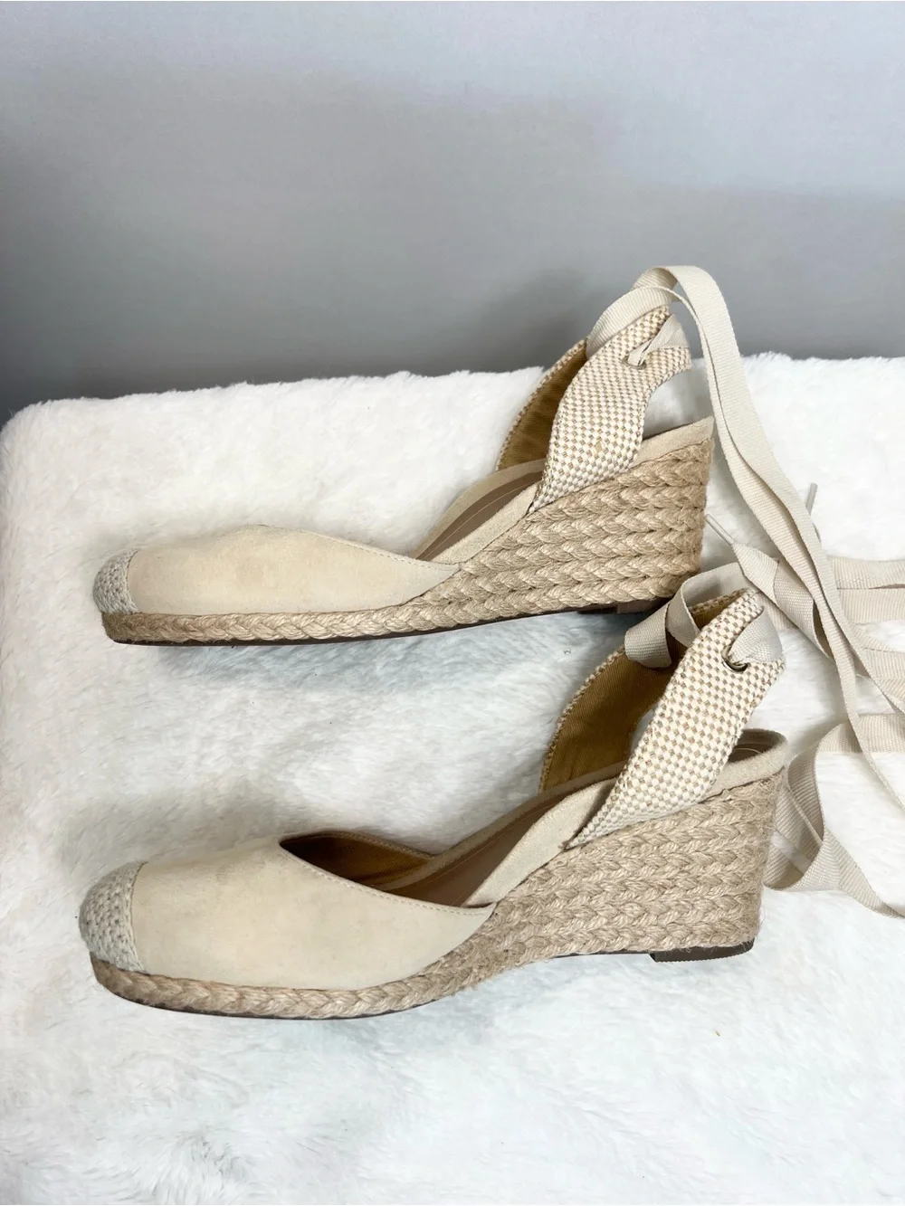 Vionic Aruba Maris Lace-Up Cream Espadrille Wedge Sandals with Ankle Tie sz 7
